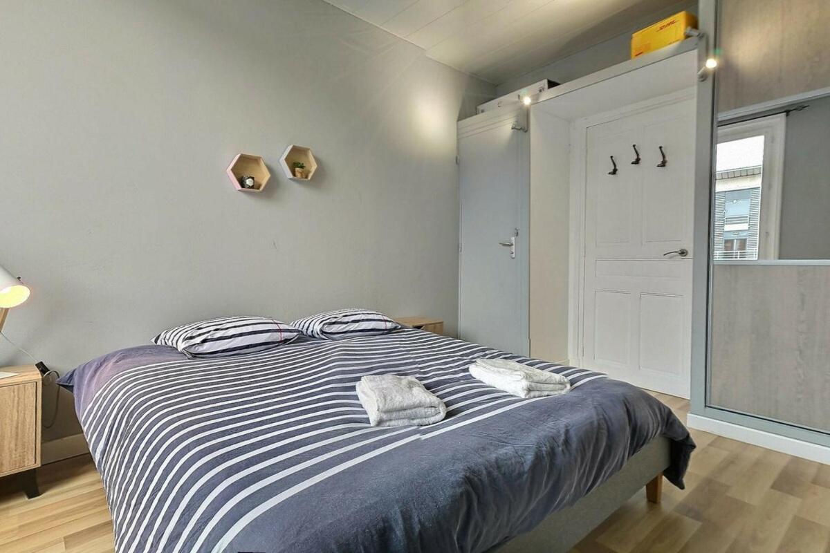 Danton | Spacieux | Wifi | Parking | Proche Centre Troyes Luaran gambar